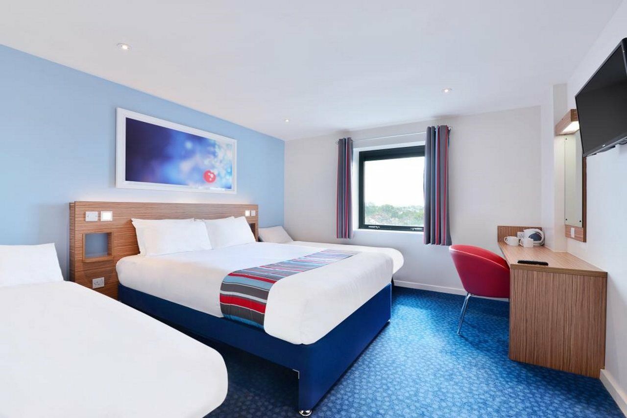 Travelodge Ryde  Eksteriør bilde