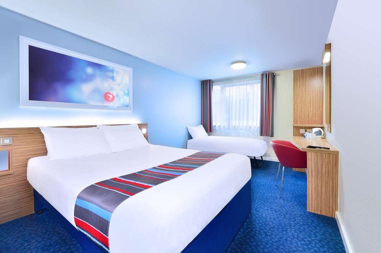 Travelodge Ryde  Eksteriør bilde